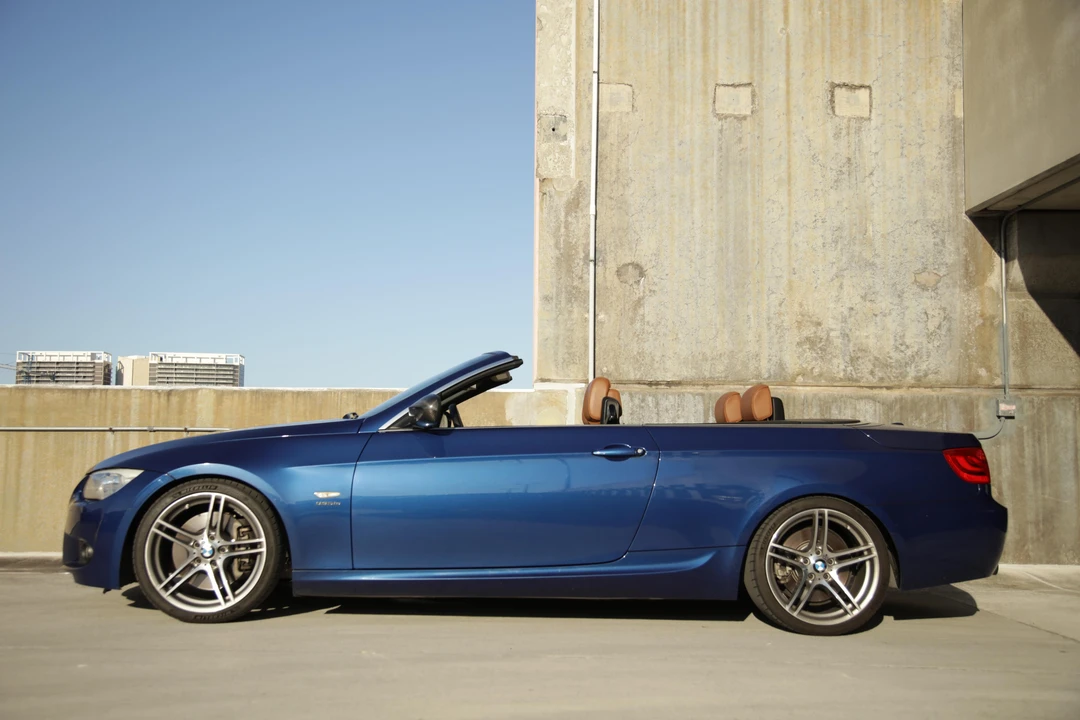2013 BMW E93 335i Convertible - Image 12 of 21