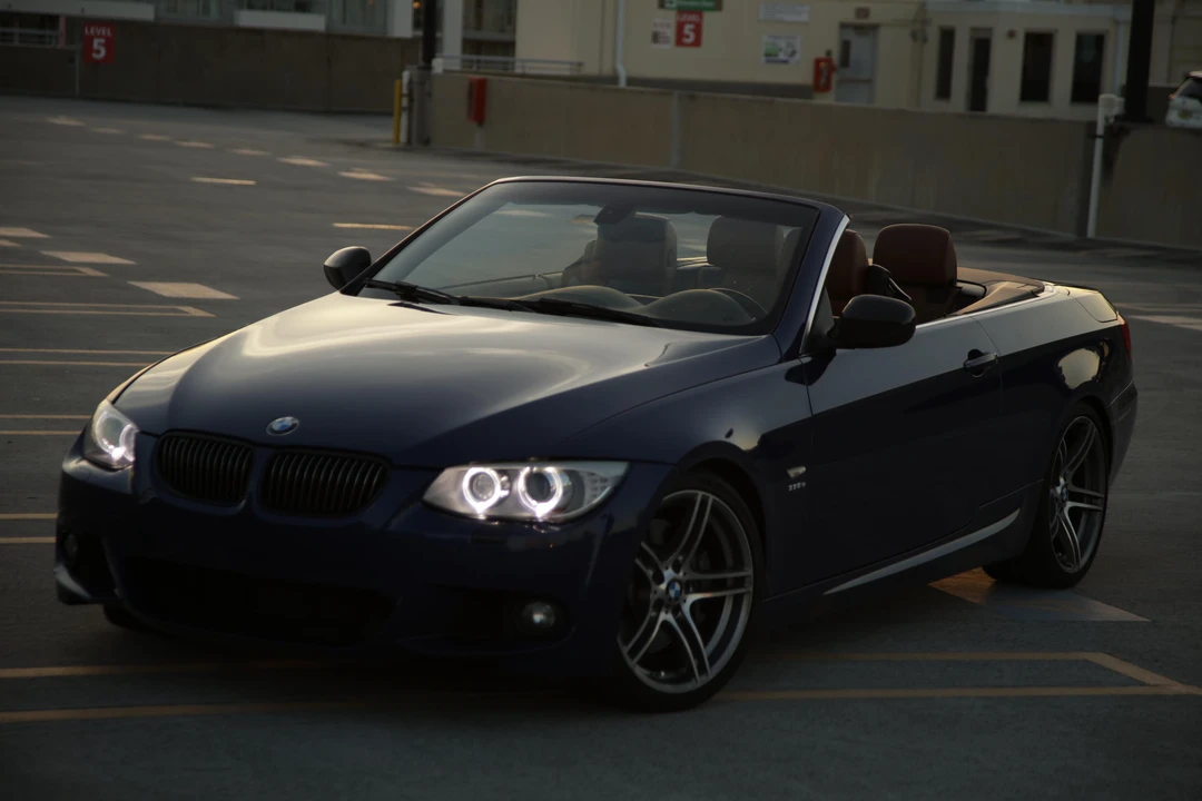2013 BMW E93 335i Convertible - Image 6 of 21