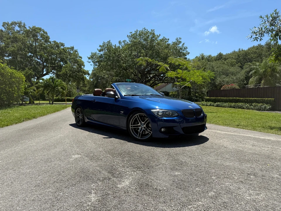 2013 BMW E93 335i Convertible - Image 17 of 21