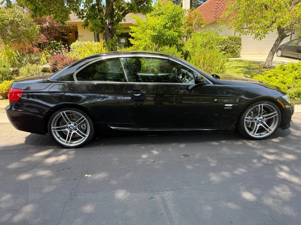 2013 BMW E93 335i Convertible - Image 2 of 6