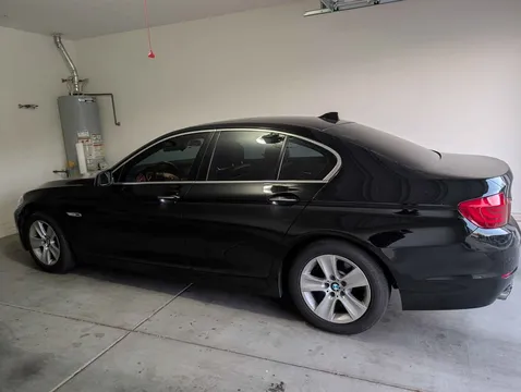 2013 BMW 5 Series 528i Sedan 4D