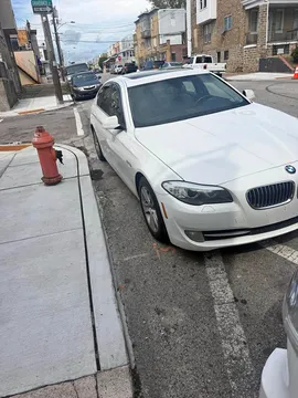 2013 BMW 5 Series 528i Sedan 4D