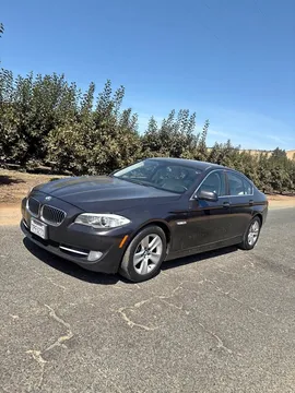 2013 BMW 5 Series 528i Sedan 4D