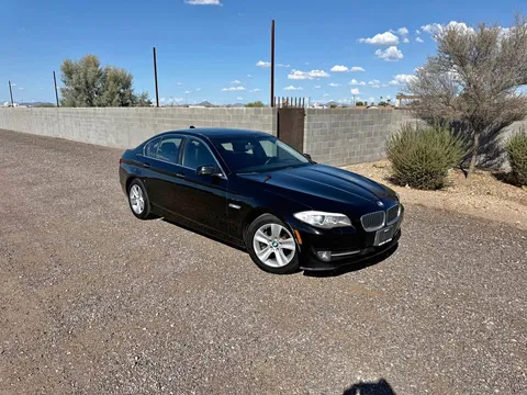 2013 BMW 5 Series 528i Sedan 4D