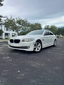 2013 BMW 5 Series 528i Sedan 4D