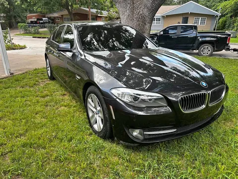 2013 BMW 5 Series 528i Sedan 4D