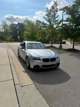 2013 BMW 5 Series 528i Sedan 4D