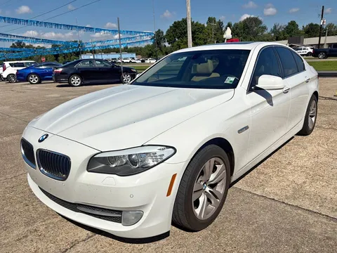 2013 BMW 5 Series 528i Sedan 4D