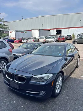 2013 BMW 5 Series 528i Sedan 4D