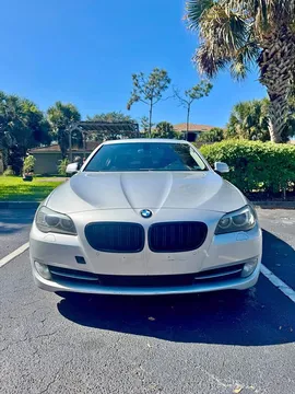2013 BMW 5 Series 528i xDrive Sedan 4D