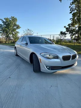 2013 BMW 5 Series 528i xDrive Sedan 4D