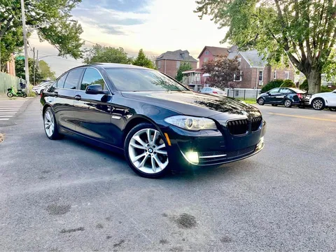 2013 BMW 5 Series 528i xDrive Sedan