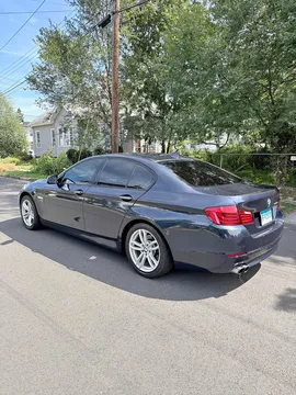 2013 BMW 5 Series 528xi Sedan 4D