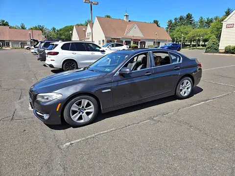 2013 BMW 5 Series 528xi Sedan 4D