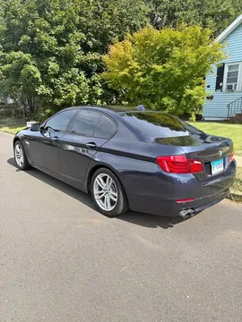 2013 BMW 5 Series 528xi Sedan 4D
