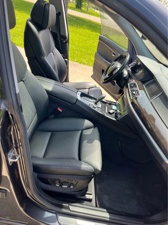 2013 BMW 5 Series - Image 11 of 15