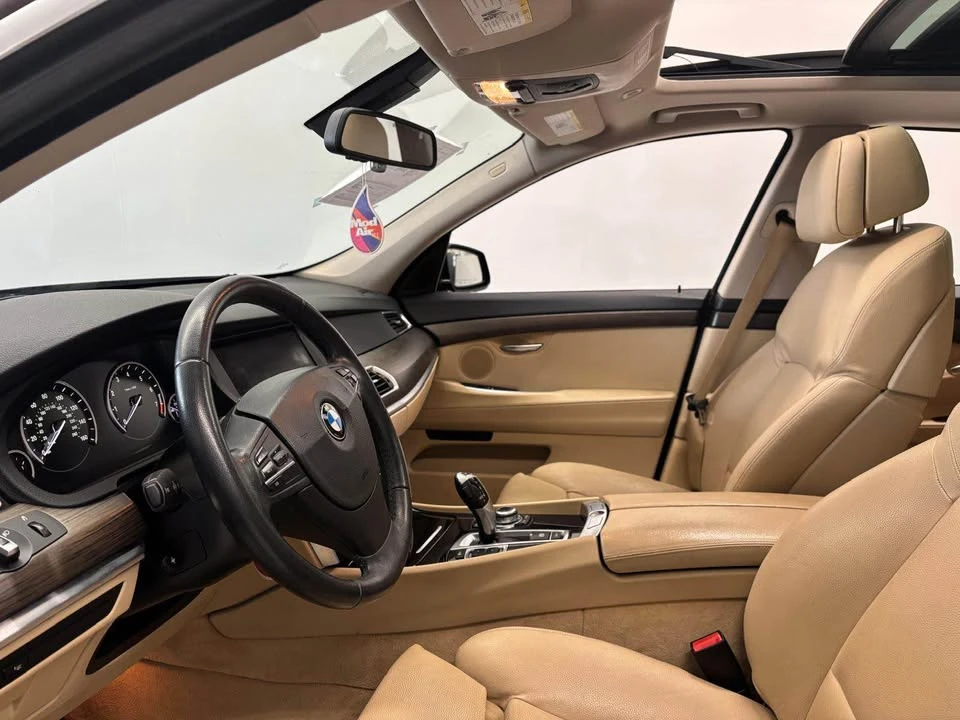 2013 BMW 5 Series - Image 8 of 10