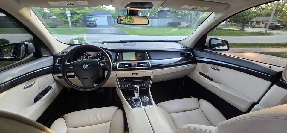 2013 BMW 5 Series - Image 2 of 20