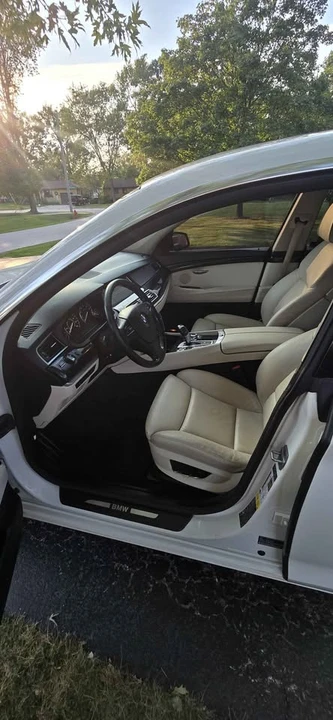 2013 BMW 5 Series - Image 10 of 20