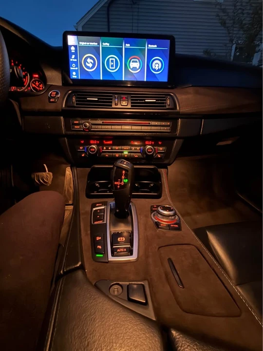 2013 BMW 5 Series - Image 11 of 13