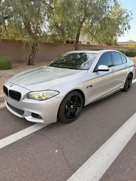 2013 BMW 5 Series 535i Sedan 4D