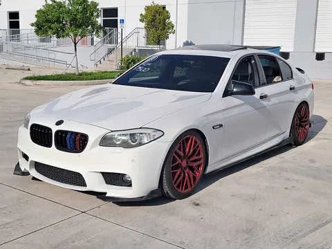 2013 BMW 5 Series 535i Sedan 4D