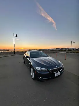 2013 BMW 5 Series 535i Sedan 4D