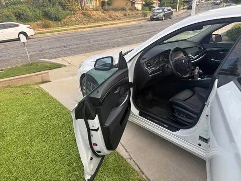 2013 BMW 5 Series 550i Gran Turismo Sedan 4D