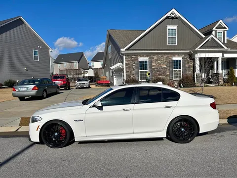 2013 BMW 5 Series 550i Sedan 4D