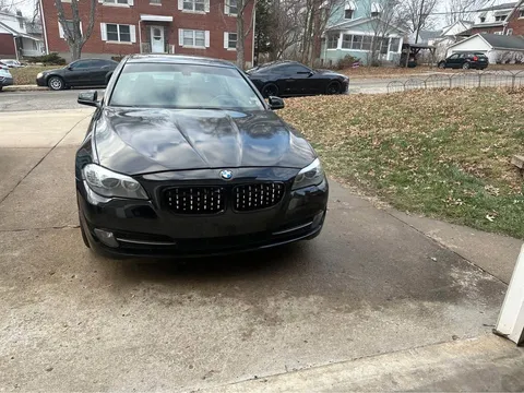 2013 BMW 5 Series · 550i xDrive Sedan 4D