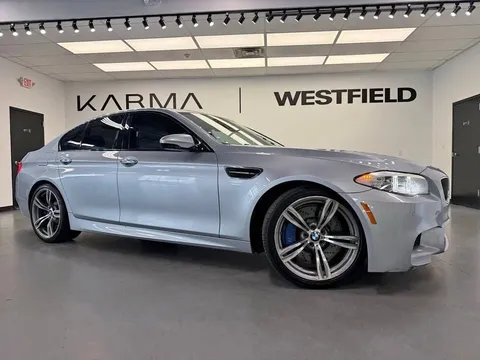 2013 BMW 5 Series M5