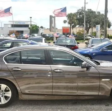 2013 BMW 5 Series 528i