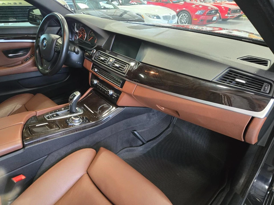 2013 BMW F10 5 Series Sedan - Image 11 of 16