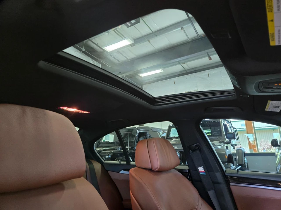 2013 BMW F10 5 Series Sedan - Image 14 of 16