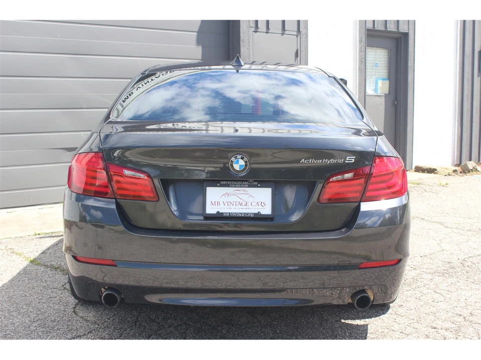 2013 BMW F10 5 Series Sedan - Image 8 of 31