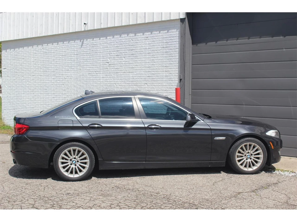 2013 BMW F10 5 Series Sedan - Image 11 of 31