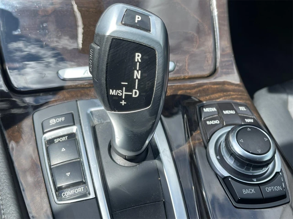 2013 BMW F10 5 Series Sedan - Image 23 of 31