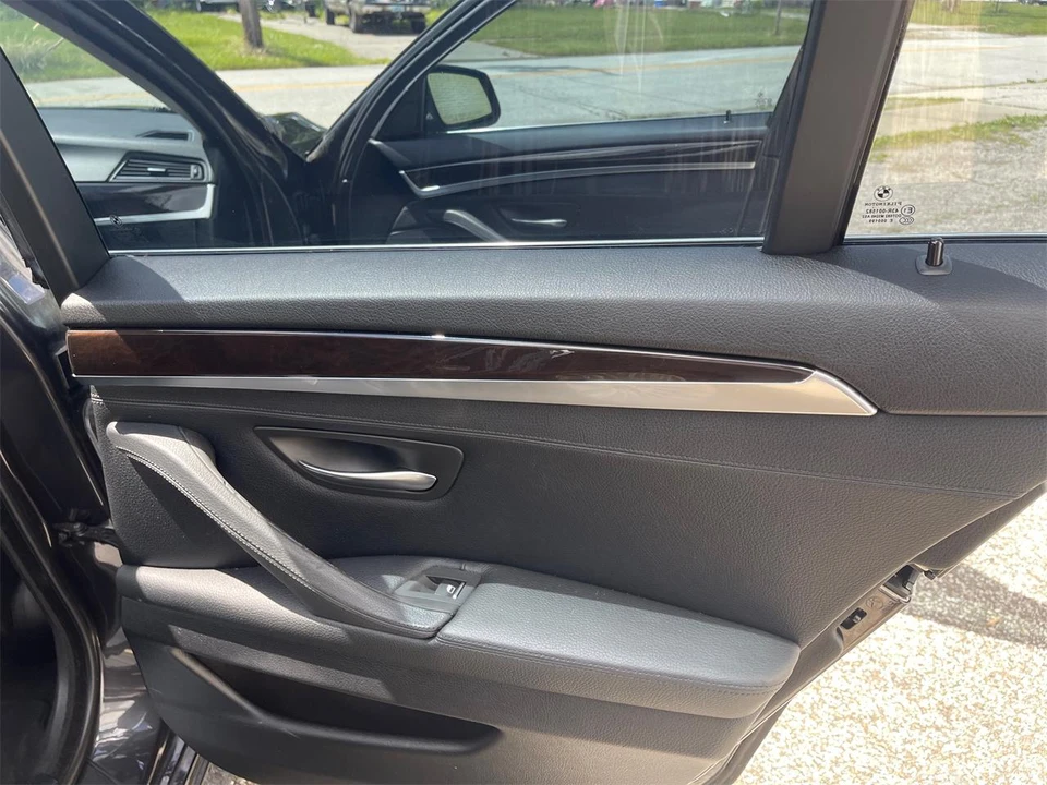 2013 BMW F10 5 Series Sedan - Image 27 of 31