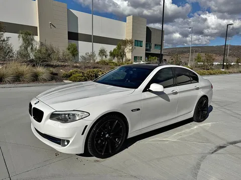2013 BMW 528i Sedan
