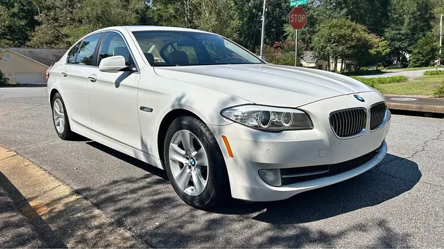2013 BMW 528i Sedan