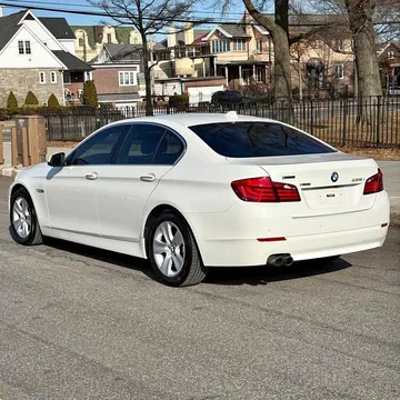 2013 BMW 528i xDrive Sedan