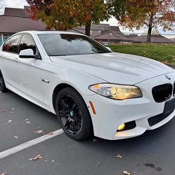 2013 BMW 528xi Sedan