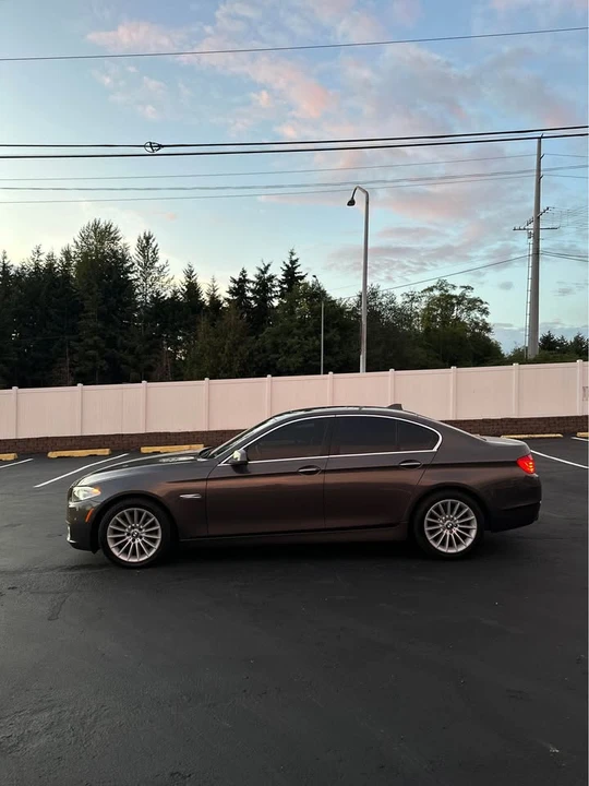 2013 BMW F10 5 Series Sedan - Image 2 of 15