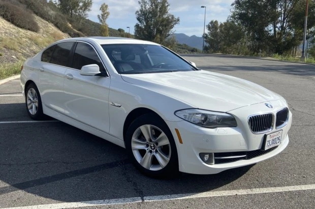 2013 BMW F10 5 Series Sedan - Image 2 of 7