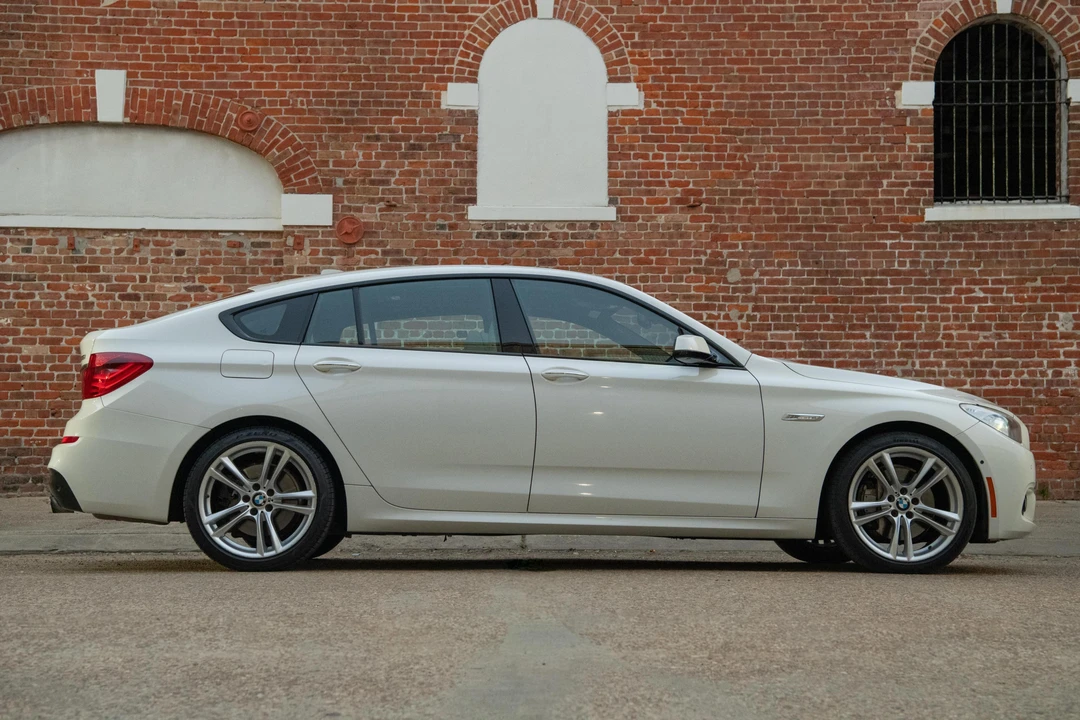 2013 BMW 5 Series - Image 3 of 21