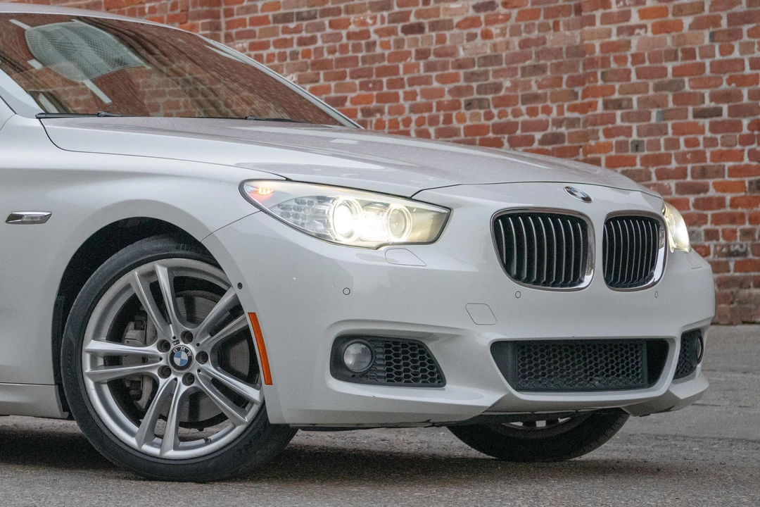 2013 BMW 5 Series - Image 19 of 21