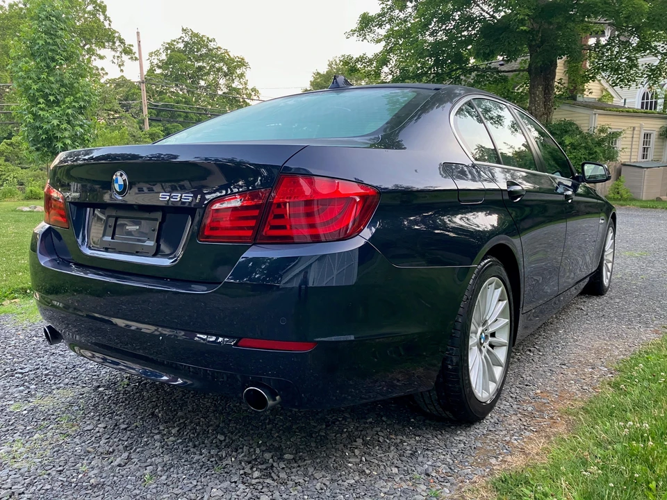 2013 BMW F10 5 Series Sedan - Image 10 of 31