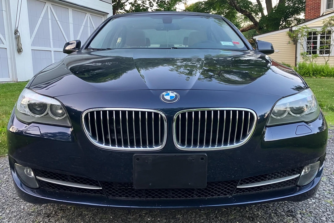 2013 BMW F10 5 Series Sedan - Image 2 of 31