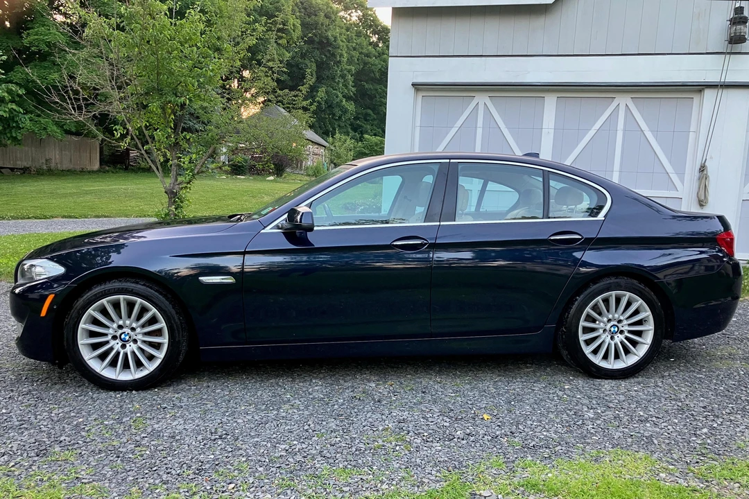 2013 BMW F10 5 Series Sedan - Image 3 of 31