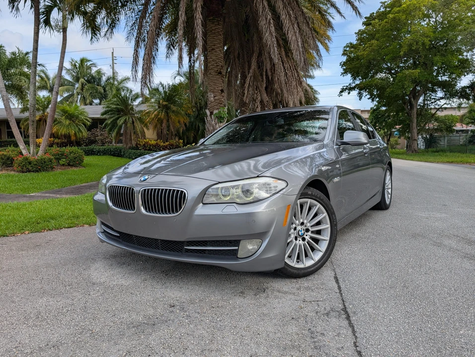 2013 BMW F10 5 Series Sedan - Image 9 of 31